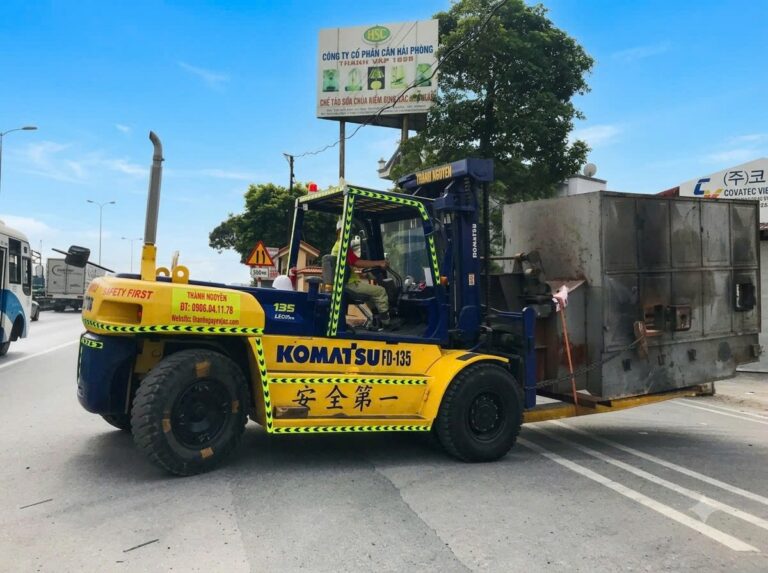 Ứng Dụng Xe Nâng AGV Tự Động & Cảm Biến AI 2026 Trong Logistics Nhà Kho Tại Hải Dương